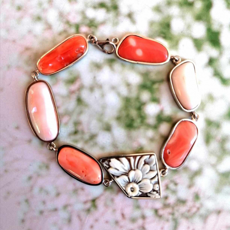 bracciale corallo e cammeo