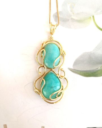ciondolo con cabochon di amazzonite