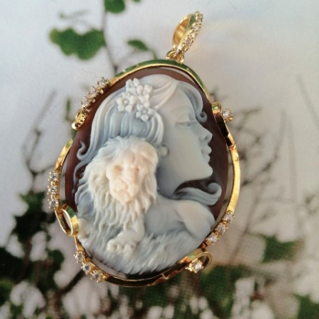 Ciondolo Testa Di Leone In Zircone, Ottone Placcato Oro 18k - Foto 10