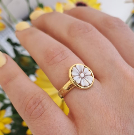 anello fiore cammeo ovale con argento dorato