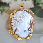 pendente e spilla con cammeo originale volto di donna