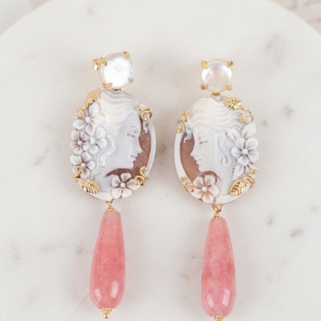 orecchini con cammei e perle con agata rossa
